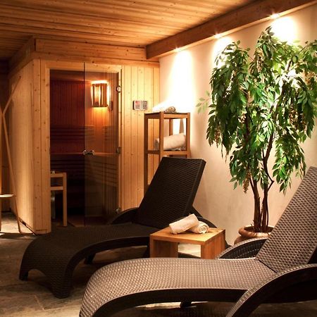 Hotel Athena Брид-Ле-Бэн Экстерьер фото